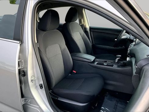 Used 2023 Nissan Sentra S FWD image 9