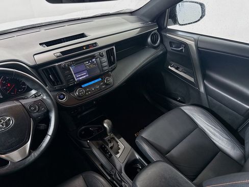 Certified 2018 Toyota RAV4 SE w/ Power Extra Value Package image 24