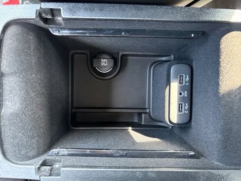 Used 2023 Dodge Charger R/T w/ Plus Group RWD image 20