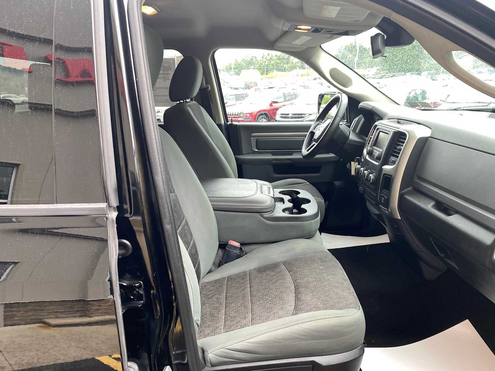 Used 2014 RAM 1500 Outdoorsman AWD/4WD image 25