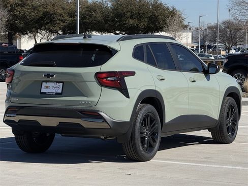 New 2026 Chevrolet Trax ACTIV w/ Sunroof Package image 4