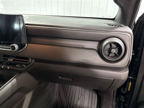 Certified 2026 Chevrolet Colorado W/T w/ WT Custom Package AWD/4WD image 23