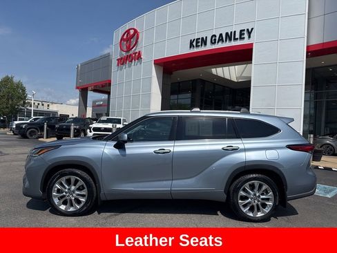 Used 2023 Toyota Highlander Limited AWD/4WD image 3