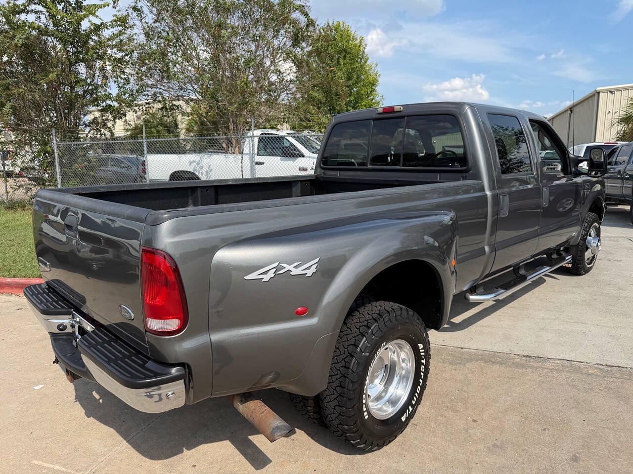 Used 2003 Ford F350 XLT AWD/4WD image 27