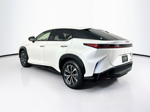 Used 2023 Lexus RZ 450e Premium w/ Technology Package AWD/4WD image 5
