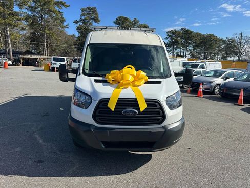 Used 2018 Ford Transit 150 148 Medium Roof RWD image 3