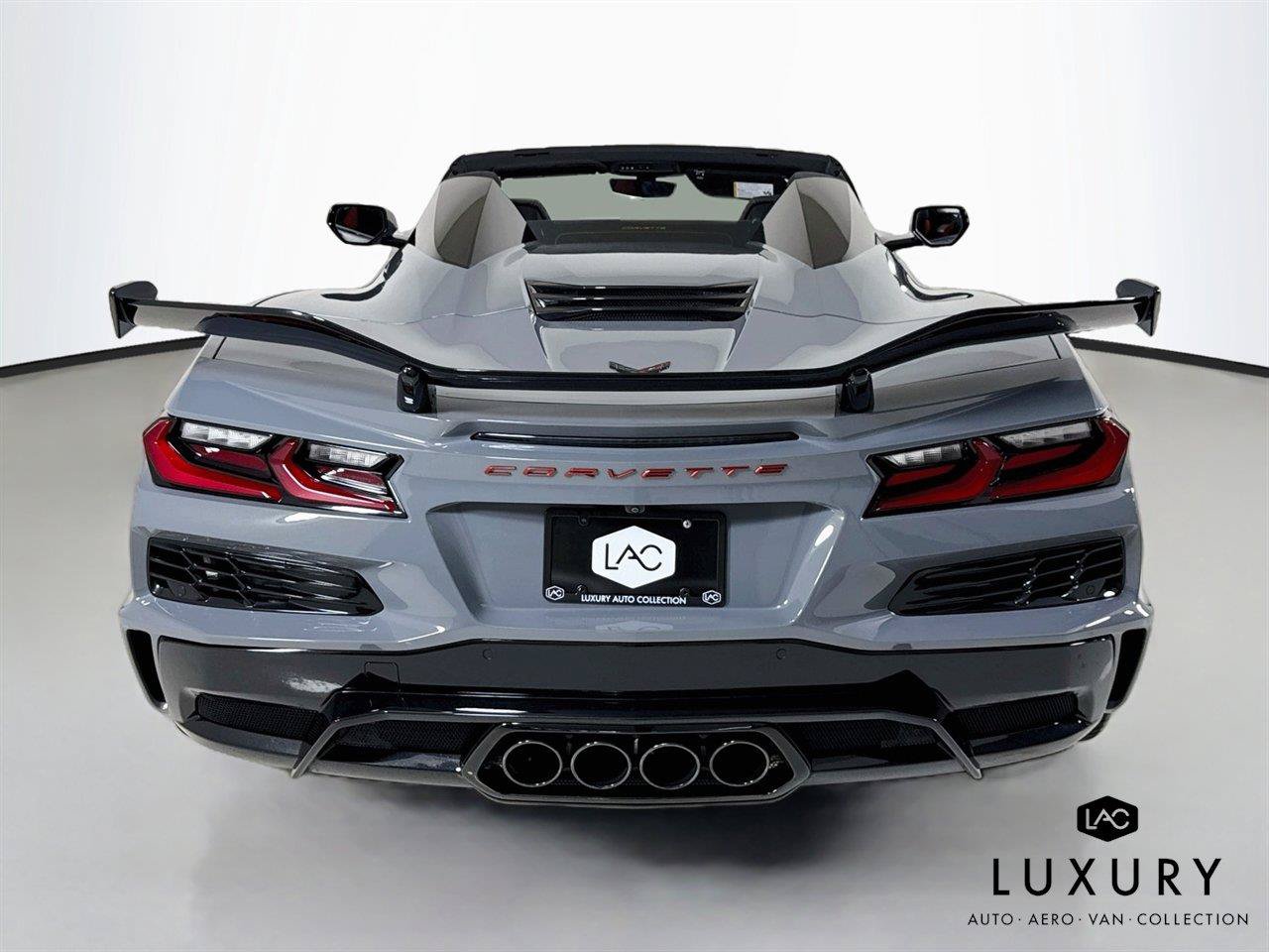Used 2024 Chevrolet Corvette Z06 w/ Z07 Performance Package RWD image 6