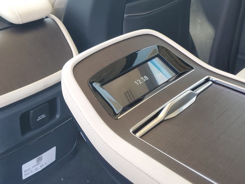 New 2027 Lincoln Navigator L Reserve AWD/4WD image 28