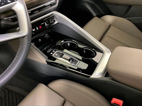 Used 2025 Audi Q5 Premium Plus AWD/4WD image 13