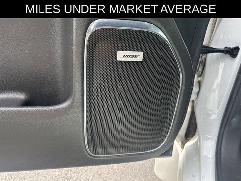 Used 2016 GMC Sierra 1500 Denali w/ Enhanced Driver Alert Package AWD/4WD image 12