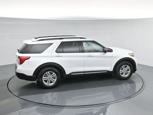 Certified 2021 Ford Explorer XLT image 50