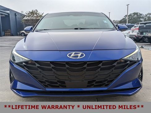 Used 2021 Hyundai Elantra SEL w/ Convenience Package image 3