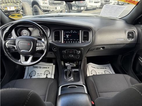 Used 2018 Dodge Charger R/T image 28