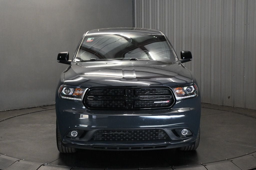 Used 2017 Dodge Durango R/T w/ Trailer Tow Group IV AWD/4WD image 2