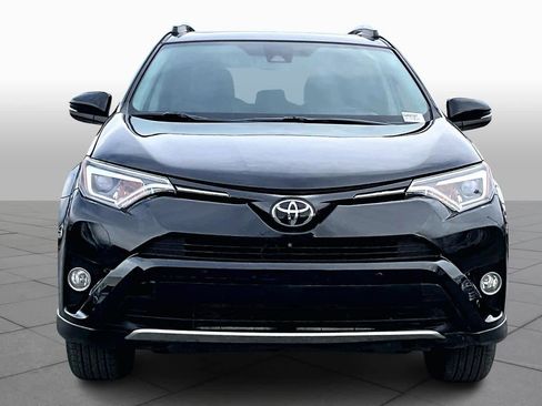 Used 2016 Toyota RAV4 Limited image 3