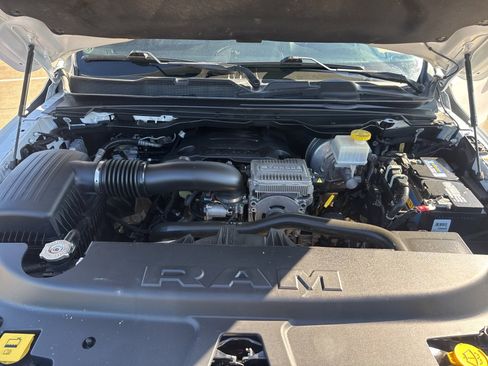 Used 2023 RAM 1500 Big Horn image 32