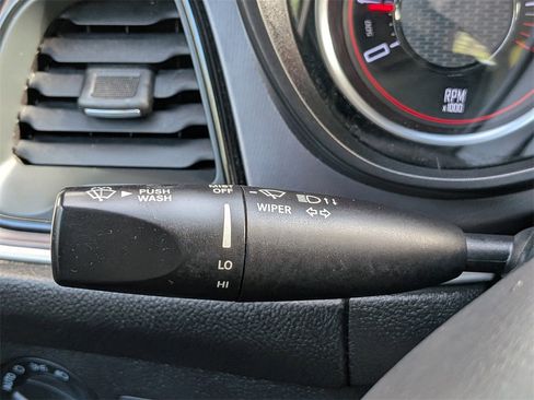 Used 2020 Dodge Challenger SXT image 29