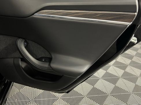 Used 2021 Tesla Model S Plaid image 29