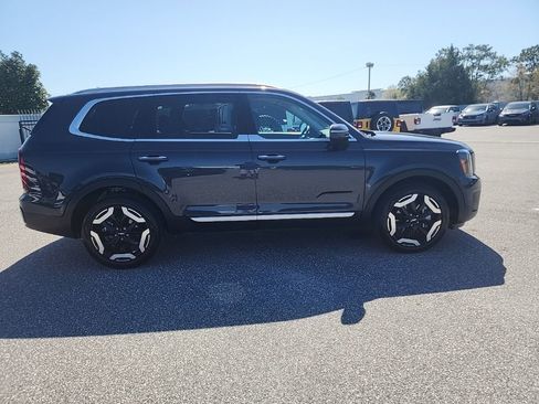 Used 2025 Kia Telluride S image 5