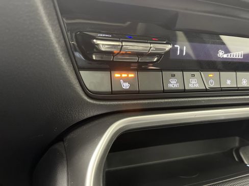 Used 2024 MAZDA CX-90 Plug-In Hybrid w/ Premium Pkg image 30