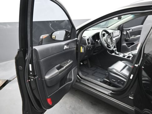 Used 2017 Kia Sportage EX image 14