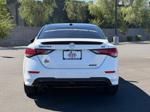 Certified 2022 Nissan Sentra SR w/ Midnight Edition FWD image 5