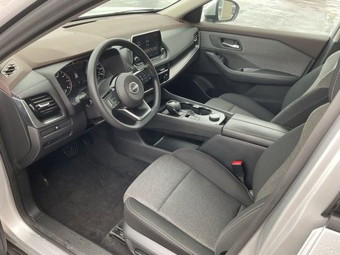 Used 2022 Nissan Rogue SV image 10