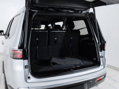 Used 2024 Jeep Wagoneer Series II image 60