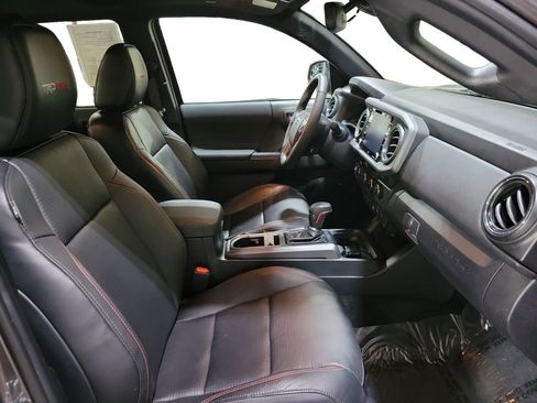 Used 2023 Toyota Tacoma TRD Pro AWD/4WD image 28