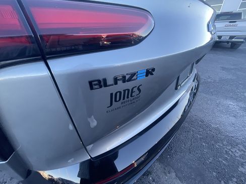 Used 2024 Chevrolet Blazer EV RS image 31