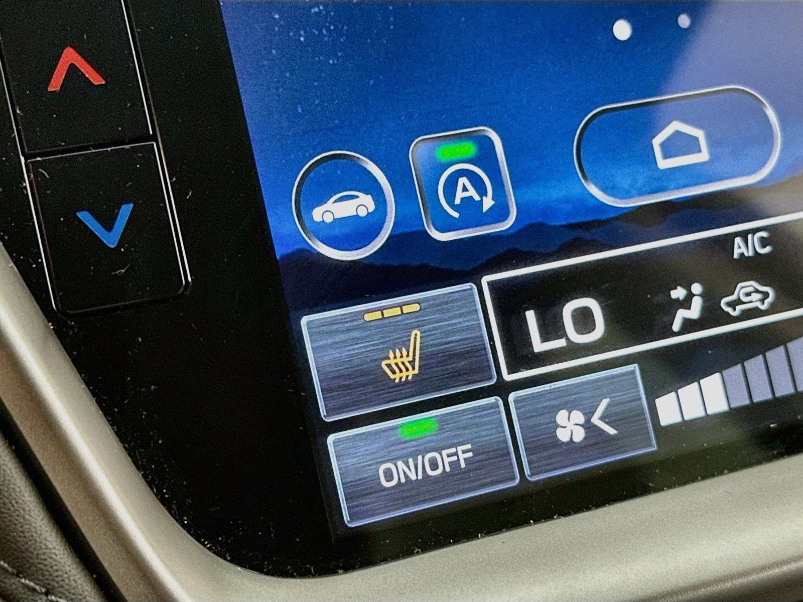 Used 2024 Subaru Outback Premium AWD/4WD image 19