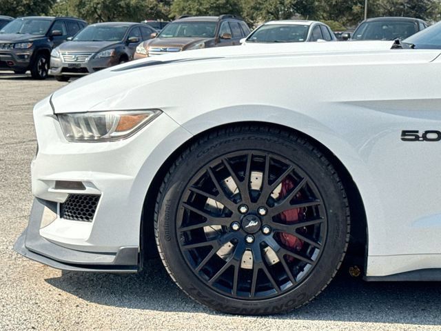 Used 2017 Ford Mustang GT w/ Black Accent Package RWD image 10