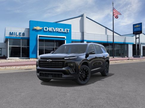 New 2026 Chevrolet Traverse LT w/ Midnight/Sport Edition FWD image 8