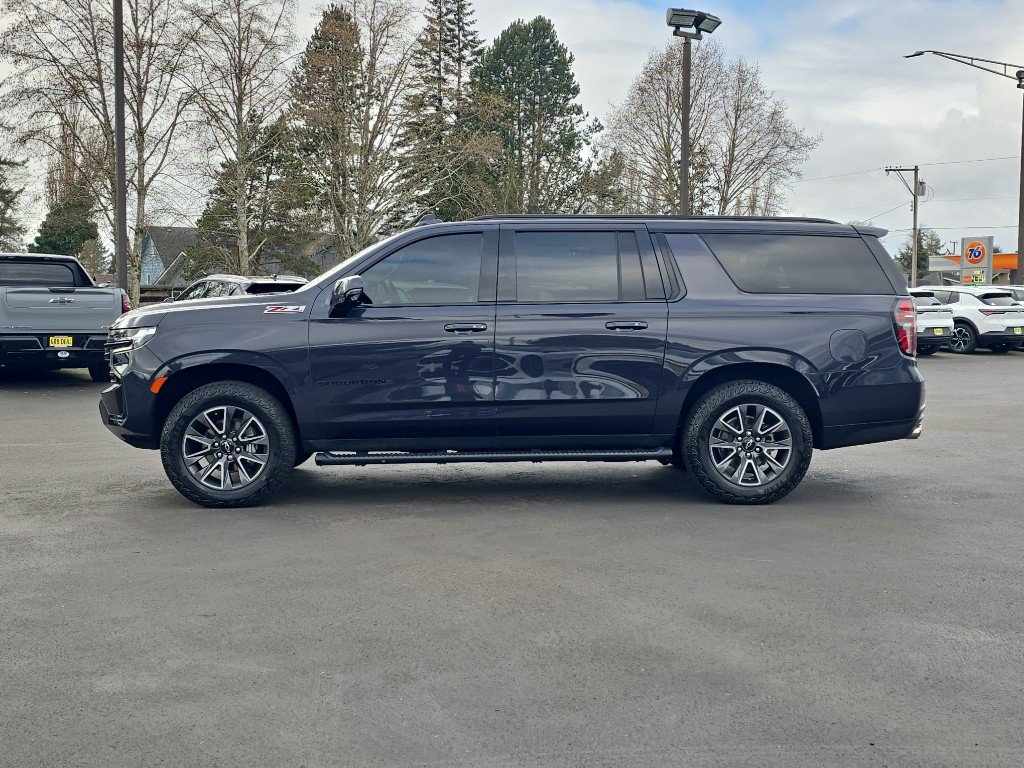 Certified 2023 Chevrolet Suburban Z71 w/ Z71 Off-Road Package AWD/4WD image 6