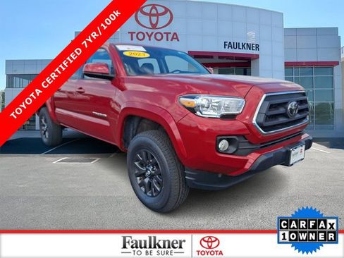 Certified 2023 Toyota Tacoma SR5 image 1