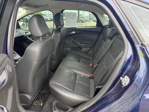 Used 2016 Ford Focus SE w/ Equipment Group 201A FWD image 13