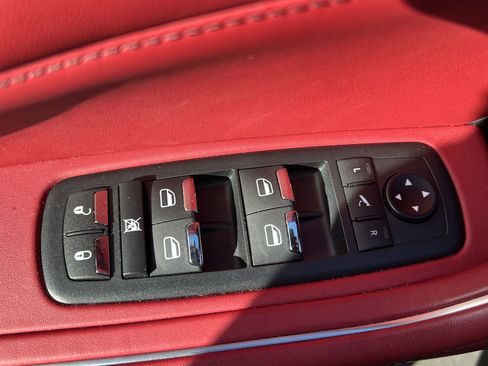 Used 2020 Maserati Levante S GranSport image 15