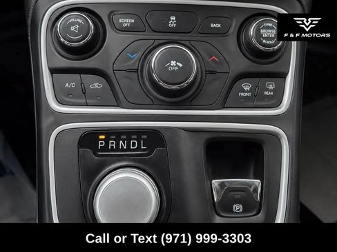 Used 2015 Chrysler 200 Limited FWD image 22