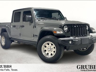 Used 2022 Jeep Gladiator Willys