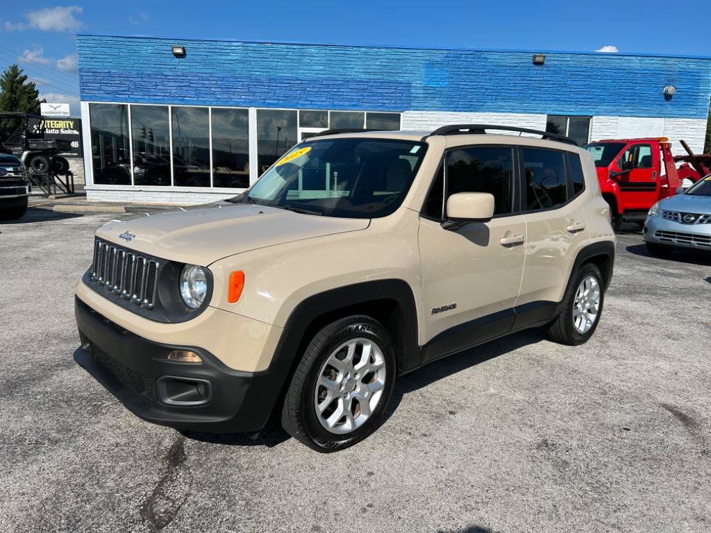 Used 2015 Jeep Renegade Latitude w/ Popular Equipment Group FWD image 1