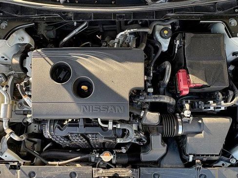 Used 2020 Nissan Altima 2.5 SR w/ Premium Package image 10