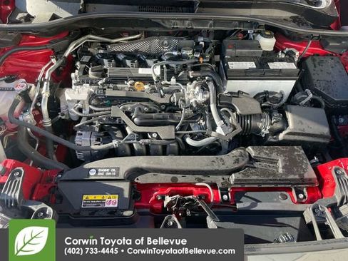 Certified 2022 Toyota Corolla Cross XLE image 14