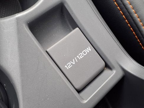 Certified 2025 Subaru Crosstrek 2.5i Limited w/ Crosstrek Mirror Package image 26