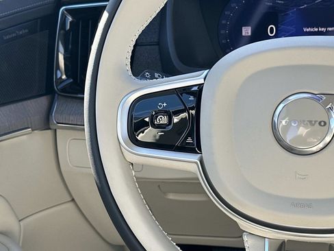 New 2026 Volvo XC90 B6 Ultra image 8