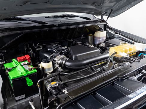 Used 2019 Nissan NV 3500 SV w/ Navigation Package image 38