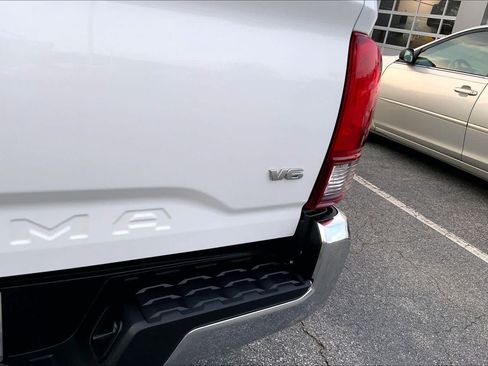 Used 2023 Toyota Tacoma SR5 RWD image 10