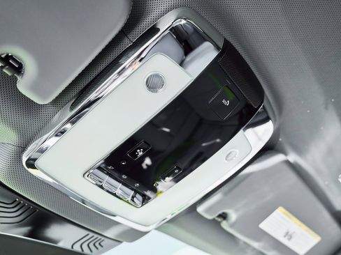 Used 2024 Rolls-Royce Cullinan image 98