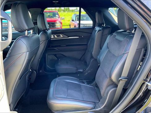 Used 2025 Ford Explorer ST w/ Sun And Sound Package AWD/4WD image 11