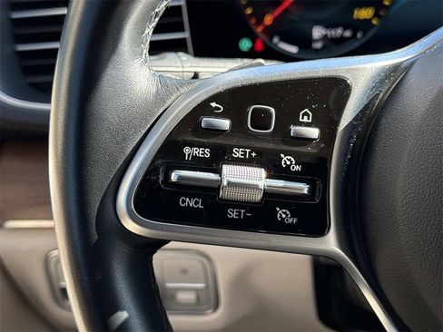 Used 2022 Mercedes-Benz GLS 450 4MATIC image 27