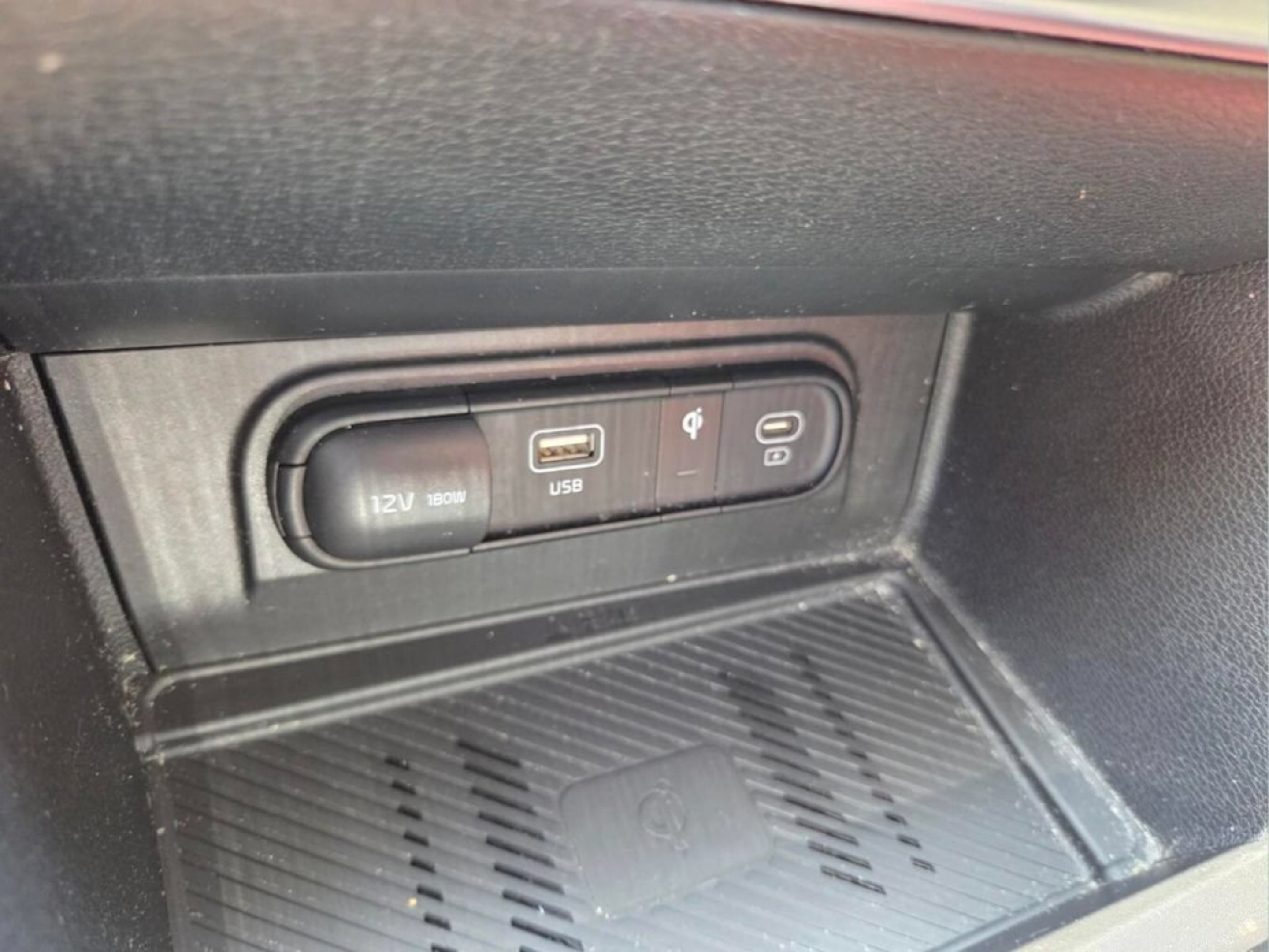 Certified 2025 Kia Sportage SX AWD/4WD image 28